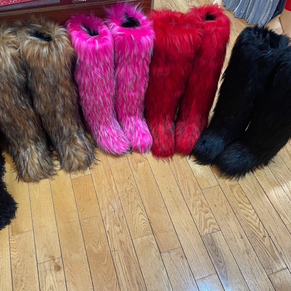 Red Faux Fur Knee-High Boots – Plush Winter Fashion Boots - Picture 2 of 2